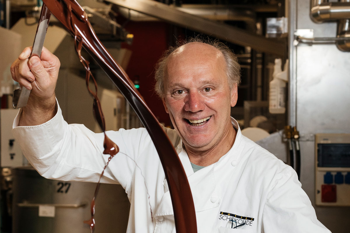 Josef Zotter beim Schokolade herstellen